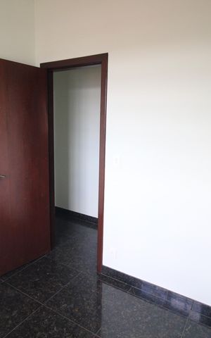 Casa à venda com 450m², 6 quartos e 4 vagasQuarto 1