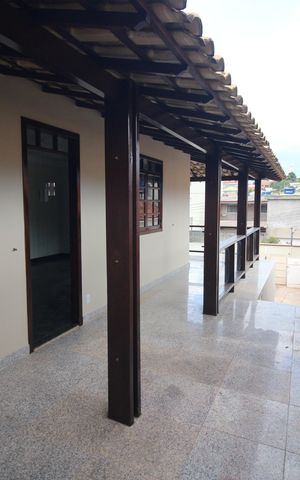 Casa à venda com 450m², 6 quartos e 4 vagasQuintal