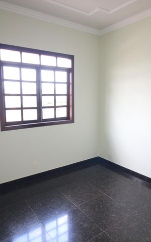 Casa à venda com 450m², 6 quartos e 4 vagasQuarto 4