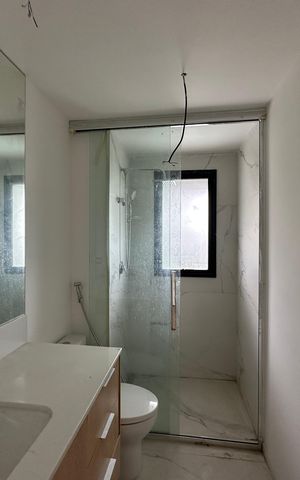 Apartamento para alugar com 123m², 2 quartos e 2 vagas Apartamento para alugar com 123m², 2 quartos e 2 vagasBanheiro da Suíte 1