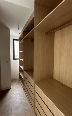 Apartamento para alugar com 123m², 2 quartos e 2 vagas Apartamento para alugar com 123m², 2 quartos e 2 vagasCloset da suíte 1