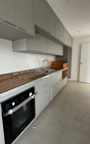 Apartamento para alugar com 123m², 2 quartos e 2 vagas Apartamento para alugar com 123m², 2 quartos e 2 vagasCozinha