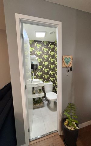 Apartamento para alugar com 60m², 2 quartos e 1 vaga Apartamento para alugar com 60m², 2 quartos e 1 vagaBanheiro