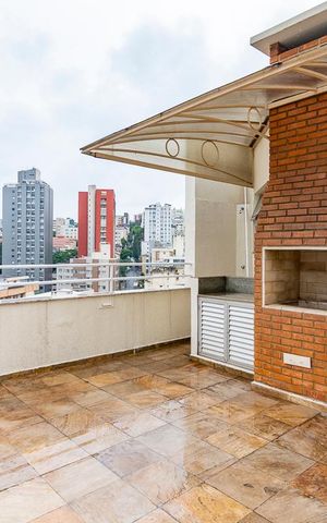 Apartamento à venda com 260m², 5 quartos e 2 vagas Apartamento à venda com 260m², 5 quartos e 2 vagasVaranda