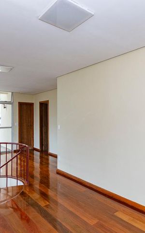 Apartamento à venda com 260m², 5 quartos e 2 vagas Apartamento à venda com 260m², 5 quartos e 2 vagasSala 2