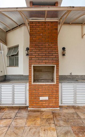 Apartamento à venda com 260m², 5 quartos e 2 vagas Apartamento à venda com 260m², 5 quartos e 2 vagasVaranda