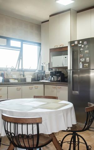 Apartamento à venda com 167m², 3 quartos e 2 vagasCozinha