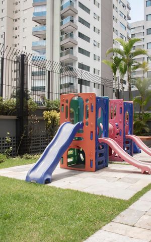 Apartamento à venda com 167m², 3 quartos e 2 vagasÁrea comum - Playground