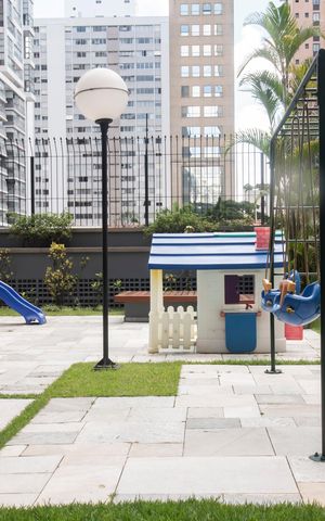 Apartamento à venda com 167m², 3 quartos e 2 vagasÁrea comum - Playground