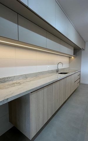 Apartamento para alugar com 123m², 2 quartos e 2 vagas Apartamento para alugar com 123m², 2 quartos e 2 vagasCozinha