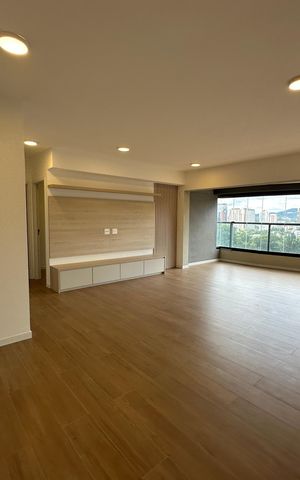 Apartamento para alugar com 123m², 2 quartos e 2 vagas Apartamento para alugar com 123m², 2 quartos e 2 vagasSala
