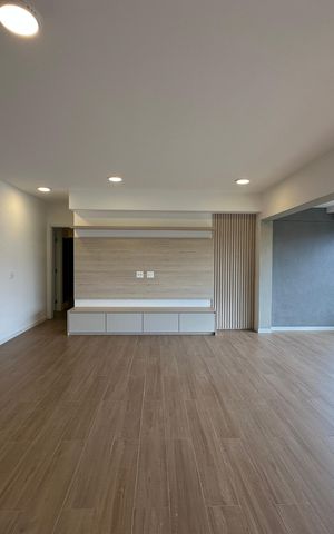 Apartamento para alugar com 123m², 2 quartos e 2 vagas Apartamento para alugar com 123m², 2 quartos e 2 vagasSala