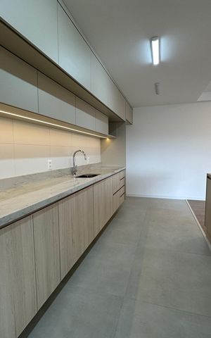 Apartamento para alugar com 123m², 2 quartos e 2 vagas Apartamento para alugar com 123m², 2 quartos e 2 vagasCozinha