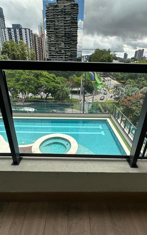 Apartamento para alugar com 123m², 2 quartos e 2 vagas Apartamento para alugar com 123m², 2 quartos e 2 vagasVaranda