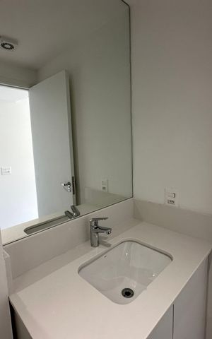 Apartamento para alugar com 123m², 2 quartos e 2 vagas Apartamento para alugar com 123m², 2 quartos e 2 vagasBanheiro da Suíte 2