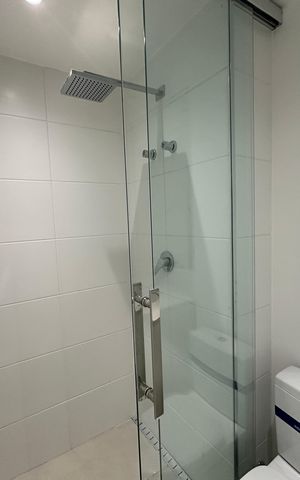 Apartamento para alugar com 123m², 2 quartos e 2 vagas Apartamento para alugar com 123m², 2 quartos e 2 vagasBanheiro da Suíte 2