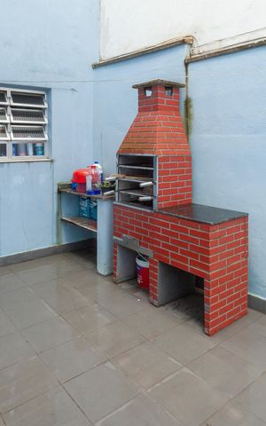 Casa à venda com 303m², 3 quartos e 3 vagasChurrasqueira