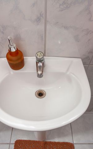 Casa à venda com 303m², 3 quartos e 3 vagasBanheiro