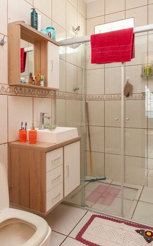 Casa à venda com 303m², 3 quartos e 3 vagasBanheiro 2
