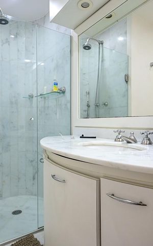 Apartamento para alugar com 227m², 4 quartos e 4 vagasBanheiro