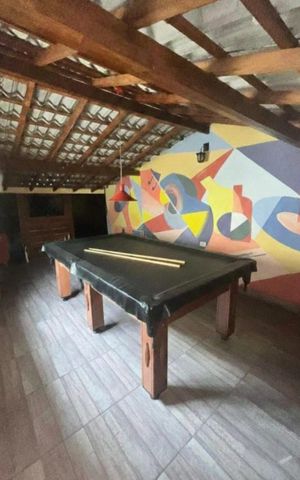 Casa à venda com 250m², 3 quartos e 3 vagasÁrea externa