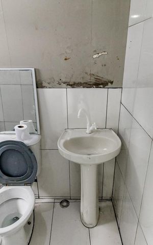 Casa para alugar com 60m², 1 quarto e sem vaga Casa para alugar com 60m², 1 quarto e sem vagaBanheiro
