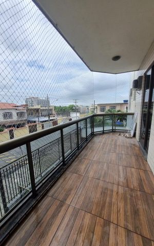 Apartamento à venda com 98m², 3 quartos e 1 vaga Apartamento à venda com 98m², 3 quartos e 1 vagaVaranda