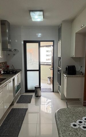 Apartamento à venda com 141m², 3 quartos e 3 vagasCozinha