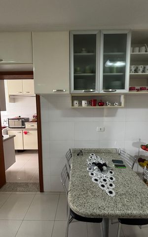 Apartamento à venda com 141m², 3 quartos e 3 vagasCozinha