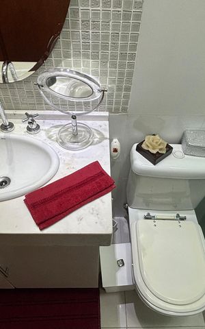 Apartamento à venda com 141m², 3 quartos e 3 vagasBanheiro da Suíte 2