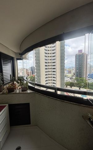 Apartamento à venda com 141m², 3 quartos e 3 vagasCozinha Varanda