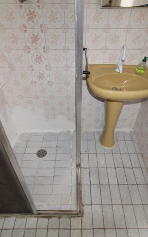 Apartamento à venda com 81m², 2 quartos e 1 vagaBanheiro