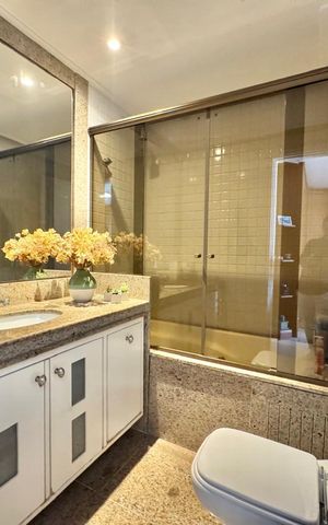 Apartamento para alugar com 202m², 4 quartos e 3 vagas Apartamento para alugar com 202m², 4 quartos e 3 vagasBanheiro