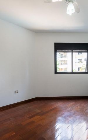 Apartamento para alugar com 178m², 4 quartos e 3 vagas
