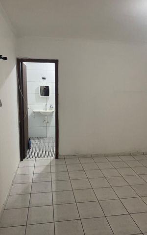 Casa à venda com 200m², 4 quartos e 2 vagas Casa à venda com 200m², 4 quartos e 2 vagasQuarto