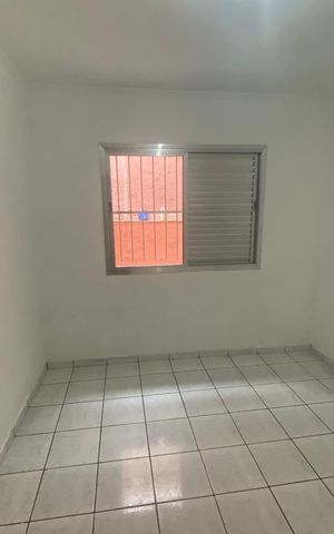 Casa à venda com 200m², 4 quartos e 2 vagas Casa à venda com 200m², 4 quartos e 2 vagasQuarto