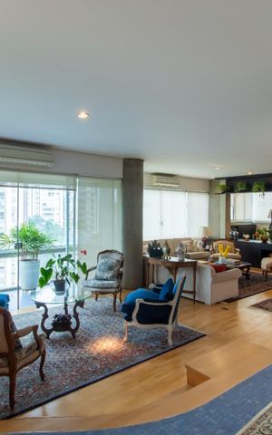 Apartamento para alugar com 272m², 4 quartos e 4 vagas