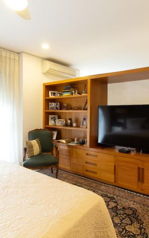 Apartamento para alugar com 272m², 4 quartos e 4 vagas