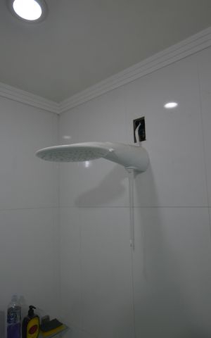Casa à venda com 360m², 4 quartos e 2 vagasBanheiro da Suíte