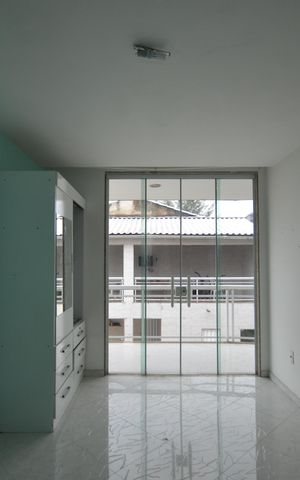 Casa à venda com 360m², 4 quartos e 2 vagasQuarto 4