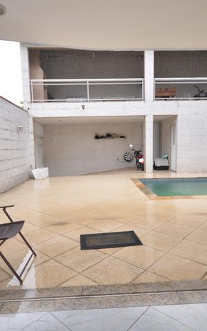 Casa à venda com 360m², 4 quartos e 2 vagasVista da Sala
