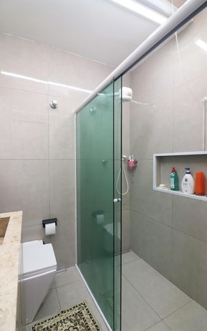 Casa à venda com 220m², 3 quartos e 1 vagaBanheiro Social