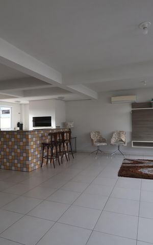 Casa de condomínio à venda com 150m², 3 quartos e 2 vagasÁrea comum - Salão de festas