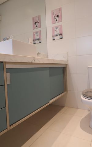 Casa de condomínio à venda com 150m², 3 quartos e 2 vagasBanheiro suíte 1