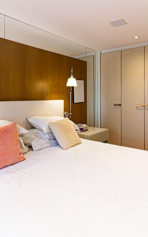 Apartamento à venda com 271m², 4 quartos e 4 vagas Apartamento à venda com 271m², 4 quartos e 4 vagasSuíte 1