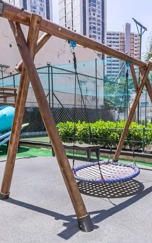 Apartamento à venda com 271m², 4 quartos e 4 vagas Apartamento à venda com 271m², 4 quartos e 4 vagasPlayground