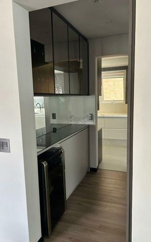 Apartamento à venda com 264m², 3 quartos e 4 vagas