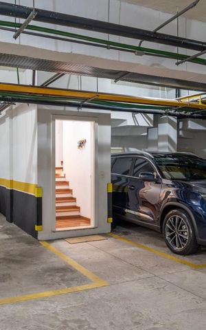 Casa de condomínio à venda com 205m², 3 quartos e 3 vagasEstacionamento