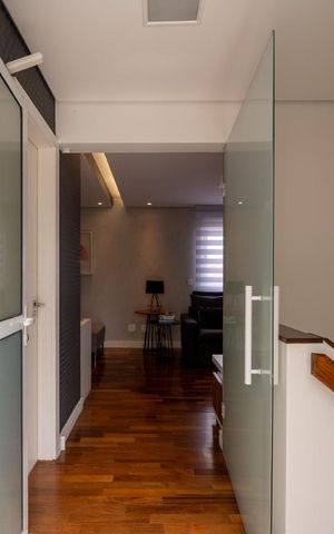 Casa de condomínio à venda com 205m², 3 quartos e 3 vagasCorredor