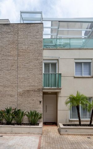 Casa de condomínio à venda com 205m², 3 quartos e 3 vagasFachada